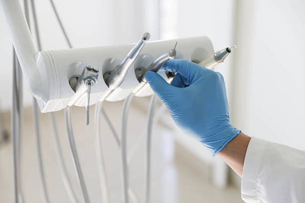 Professional Tooth Extraction technician working in Llano, TX